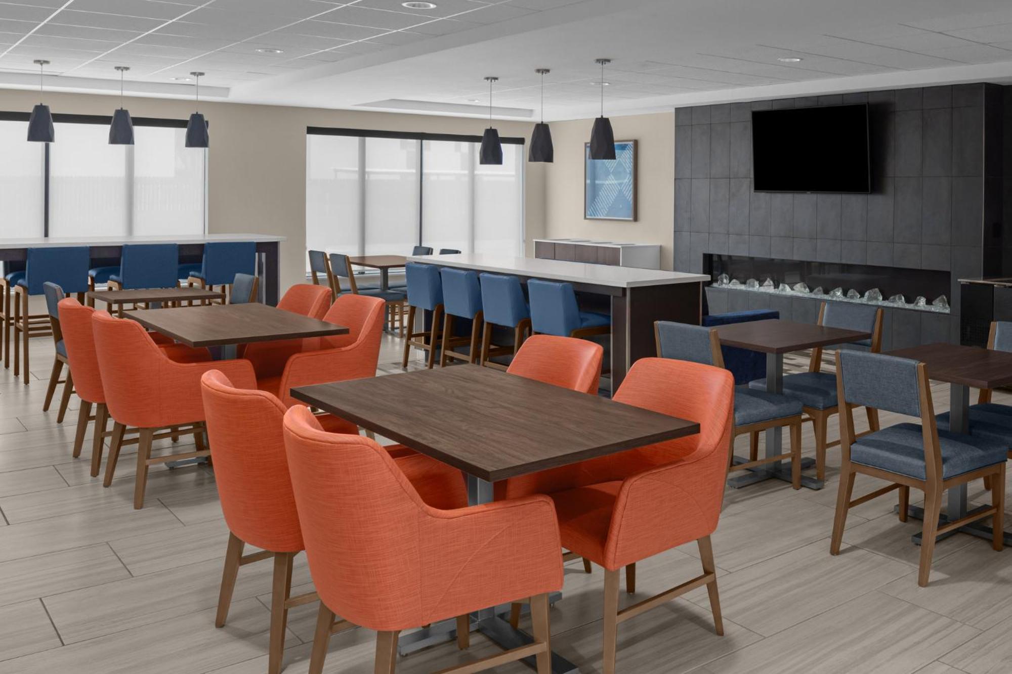 Holiday Inn Express & Suites Midland Loop 250 By Ihg Екстериор снимка