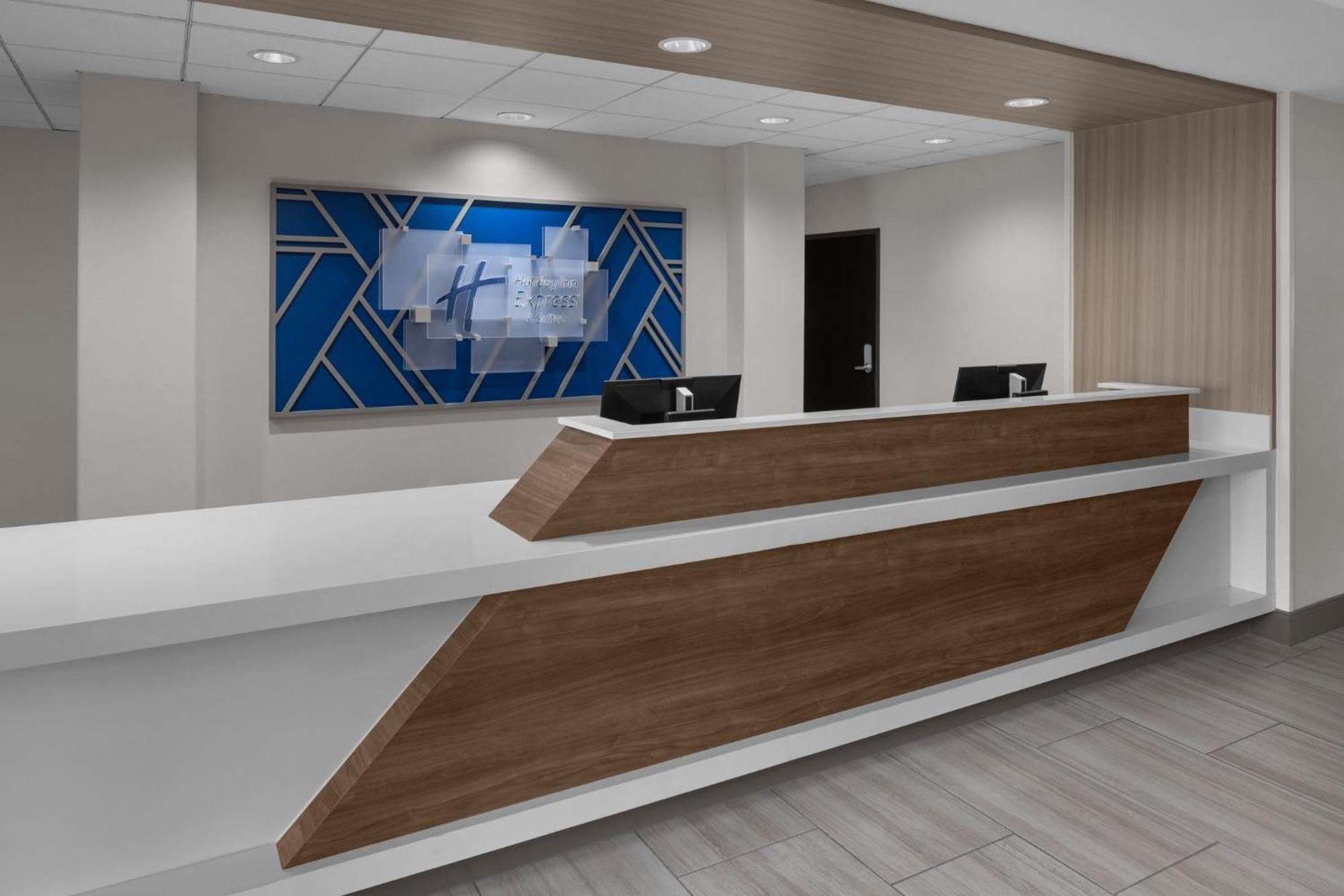 Holiday Inn Express & Suites Midland Loop 250 By Ihg Екстериор снимка