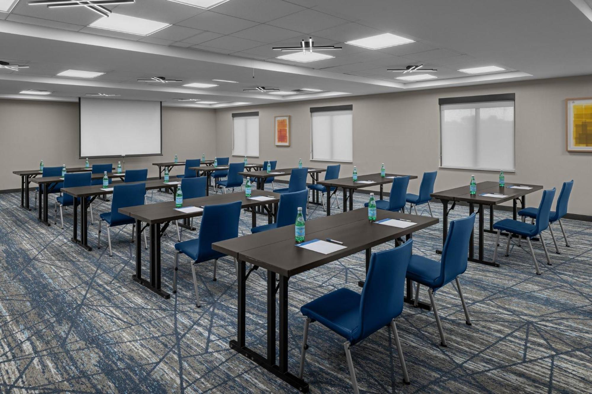Holiday Inn Express & Suites Midland Loop 250 By Ihg Екстериор снимка