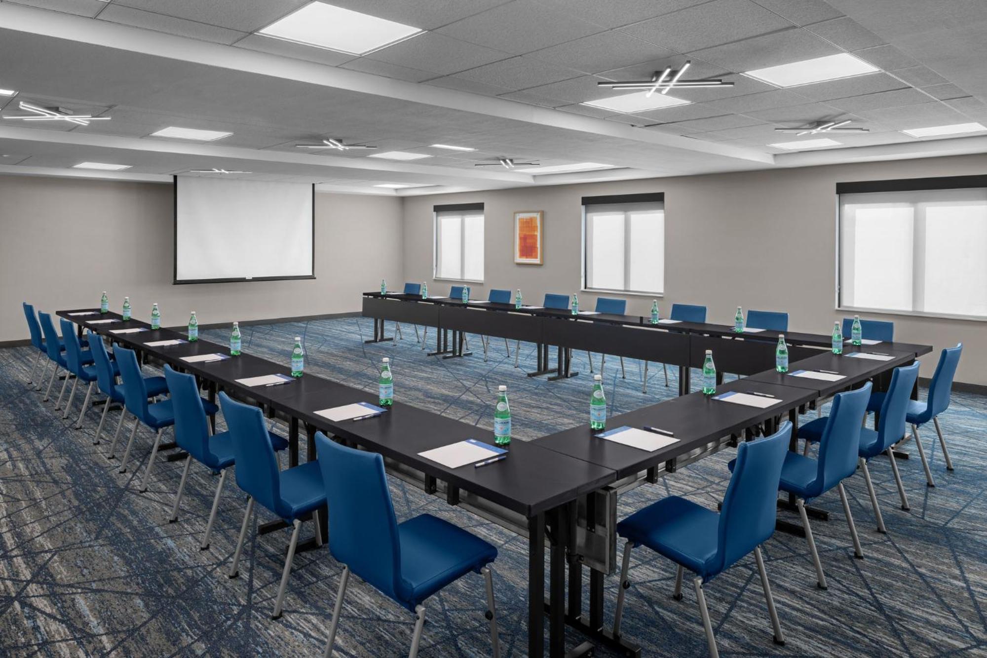 Holiday Inn Express & Suites Midland Loop 250 By Ihg Екстериор снимка