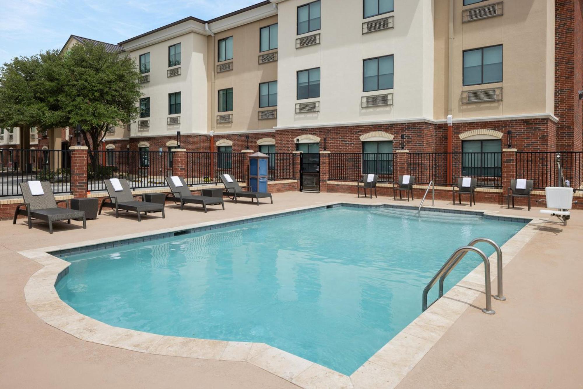 Holiday Inn Express & Suites Midland Loop 250 By Ihg Екстериор снимка
